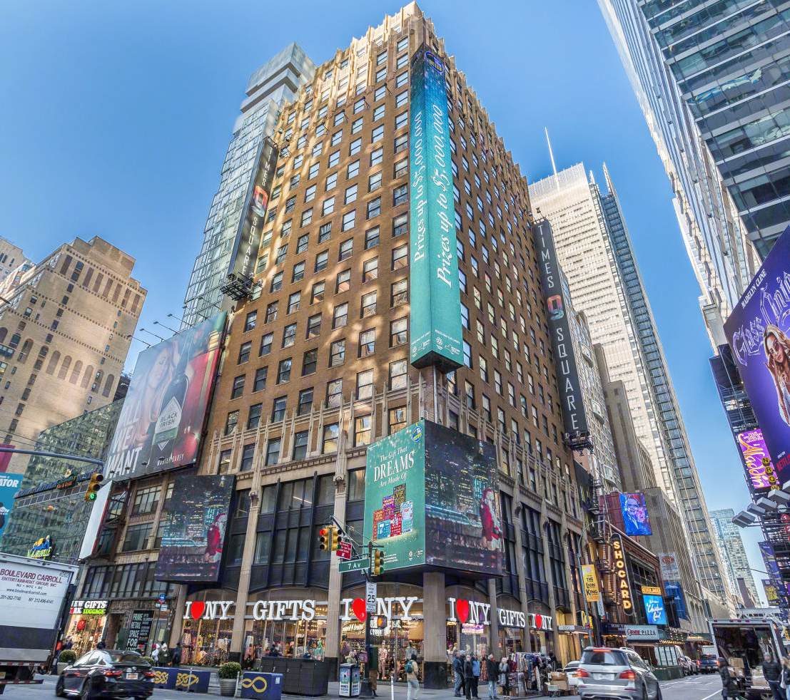 9 Times Square seen from the corner of Seventh Avenue and West 41st Street